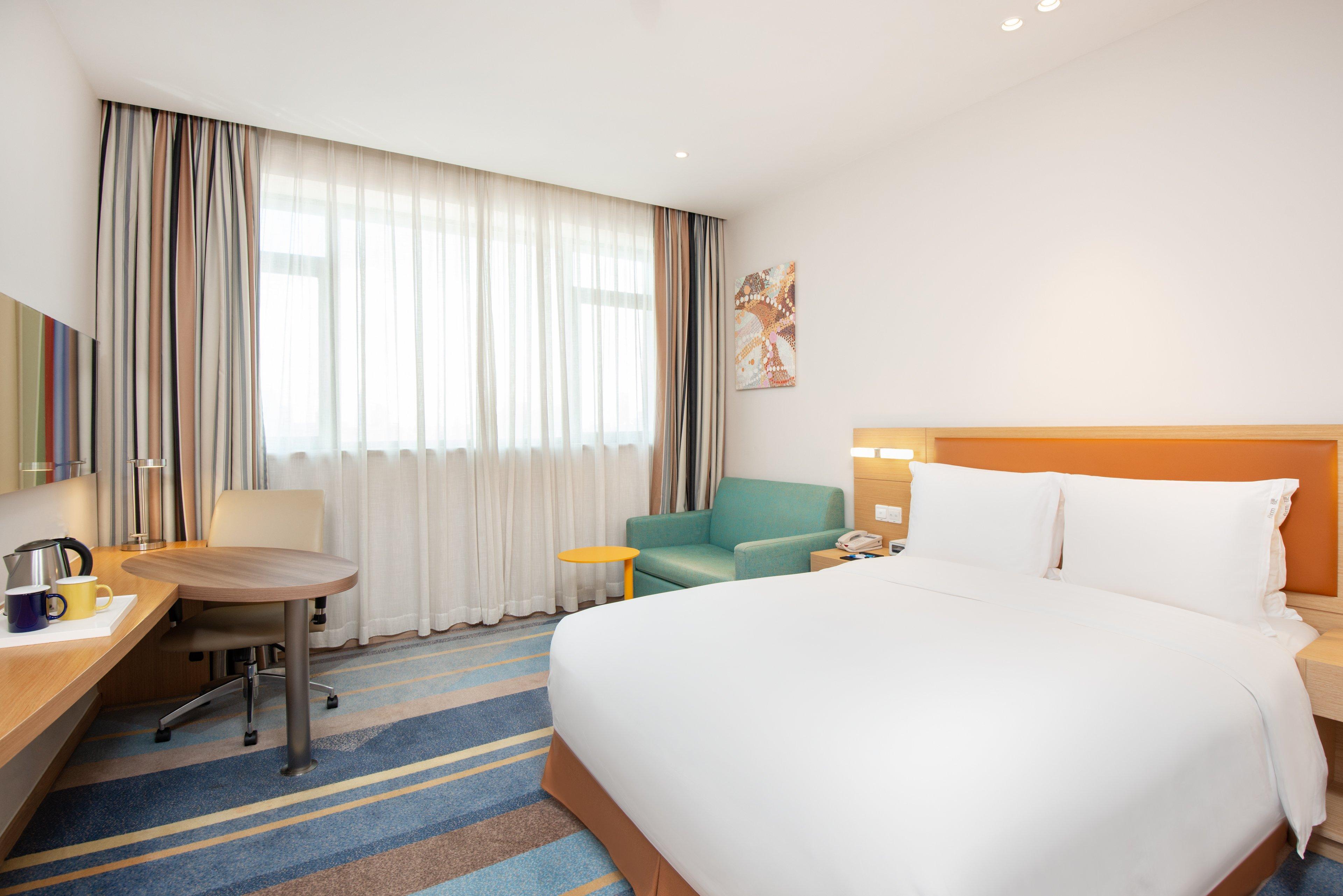 Holiday Inn Express Shanghai Zhenping By Ihg Exterior photo