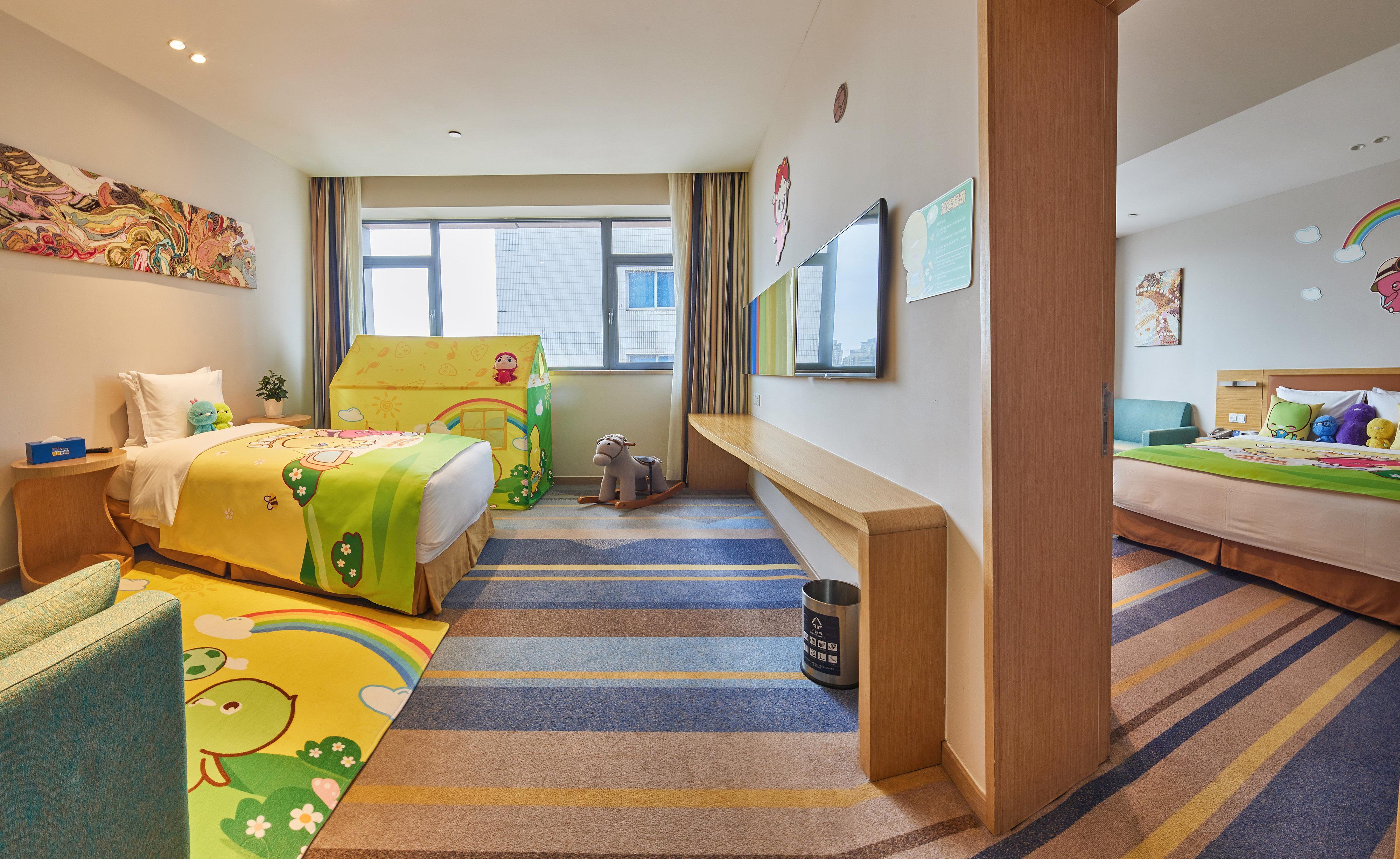 Holiday Inn Express Shanghai Zhenping By Ihg Exterior photo