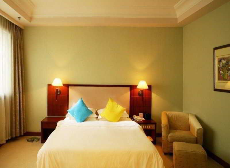 Holiday Inn Express Shanghai Zhenping By Ihg Exterior photo
